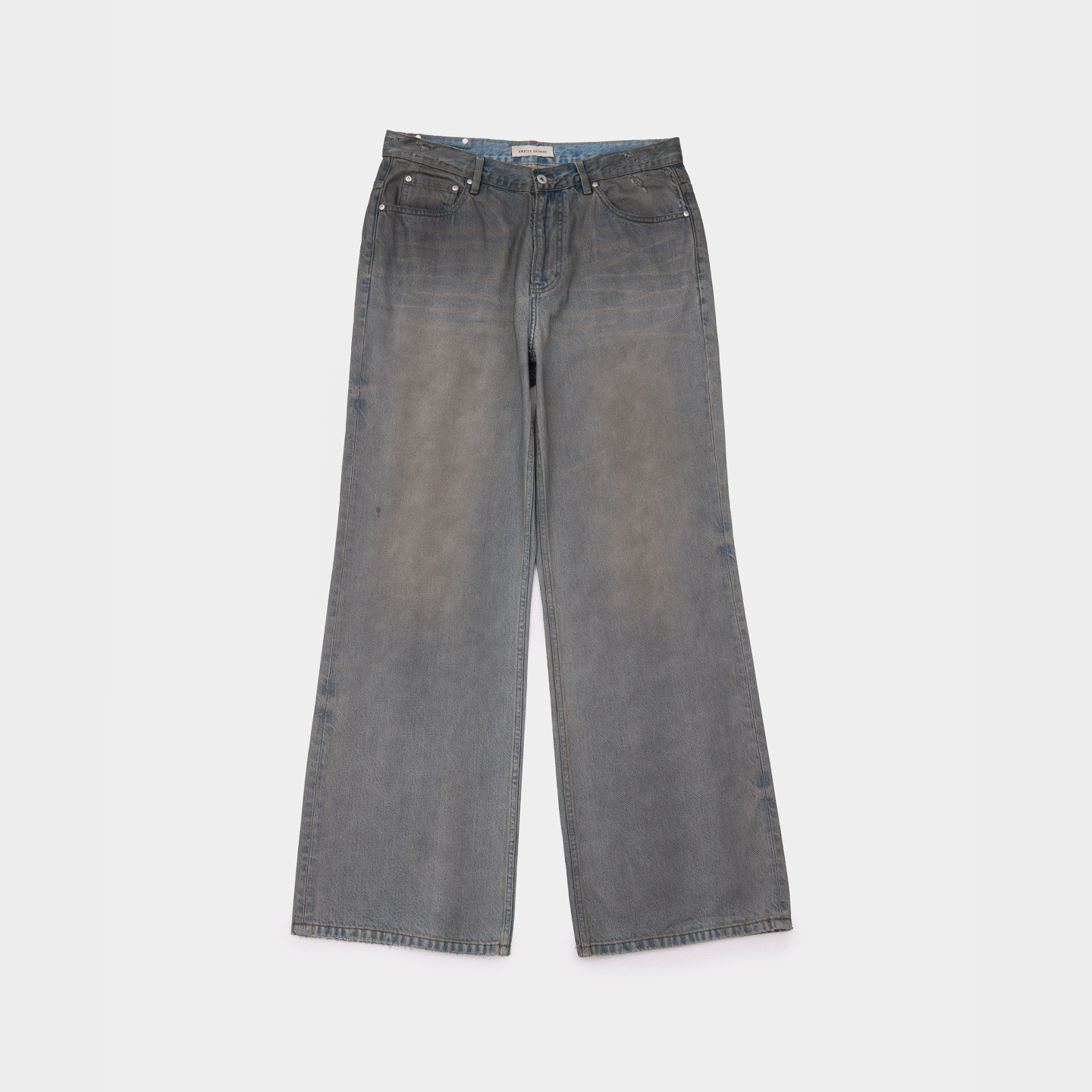 Distressed Jeans in Vintage Blue
