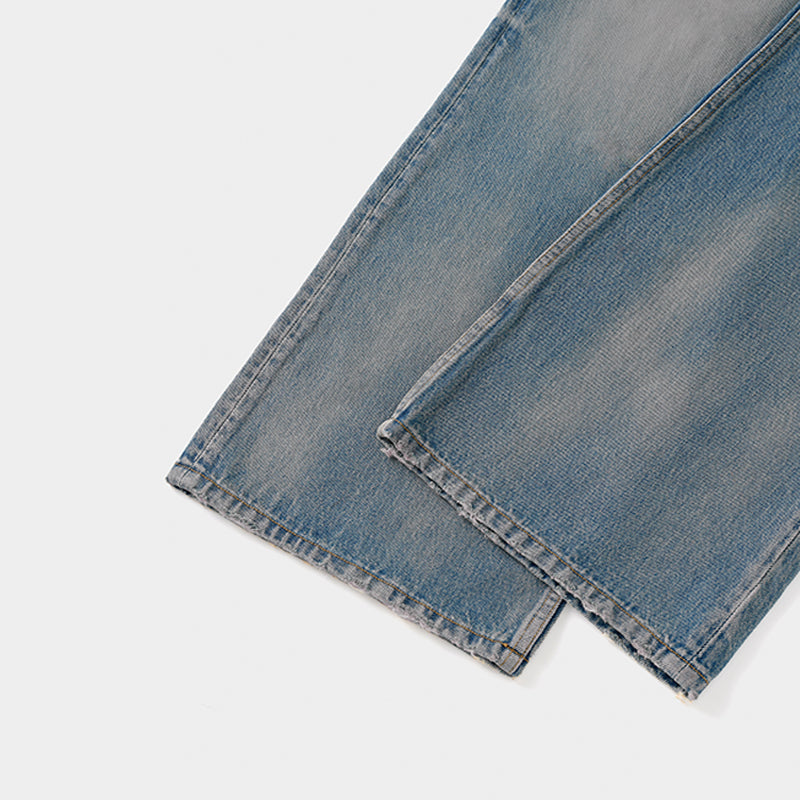 Flared Jeans in Medium Blue