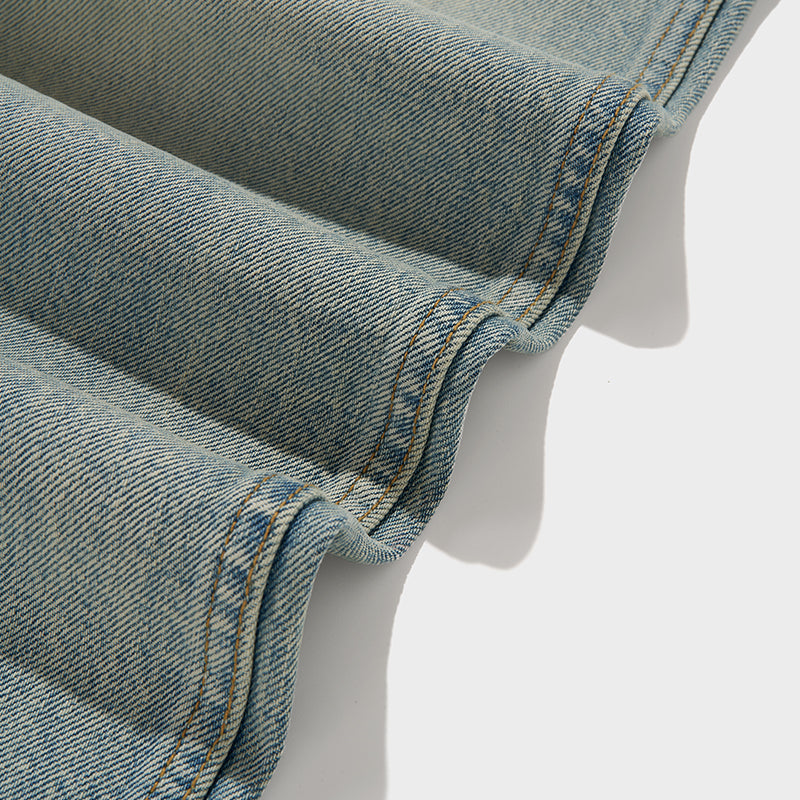 Flared Jeans in Vintage Blue
