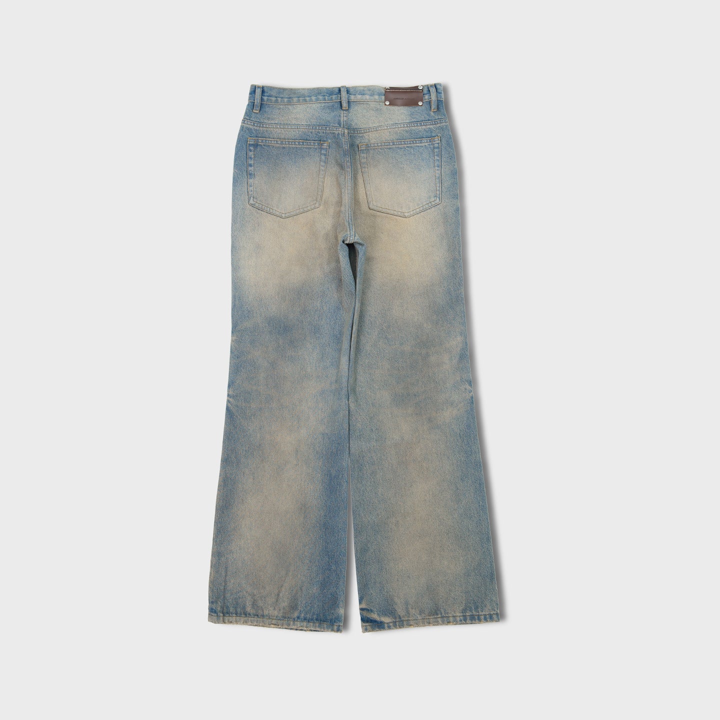 Distressed Jeans in Vintage Blue