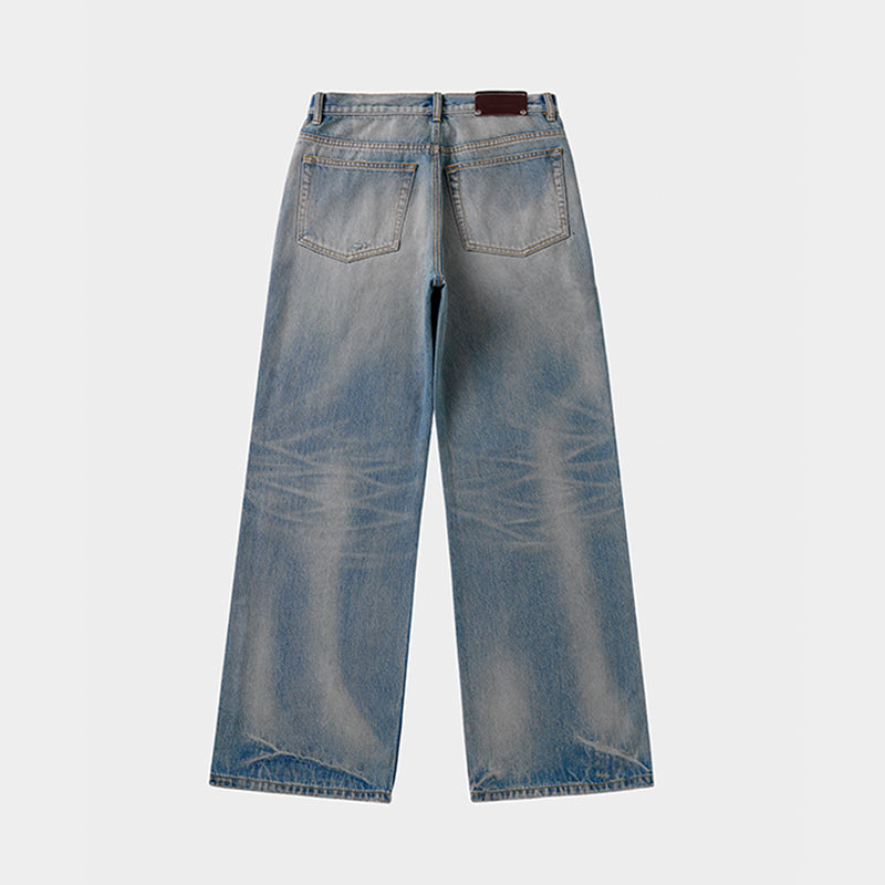 Flared Jeans in Medium Blue