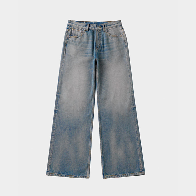 Flared Jeans in Medium Blue
