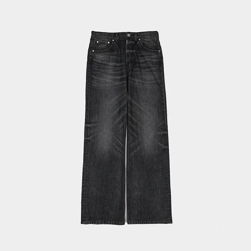 Flared Jeans in Vintage Black