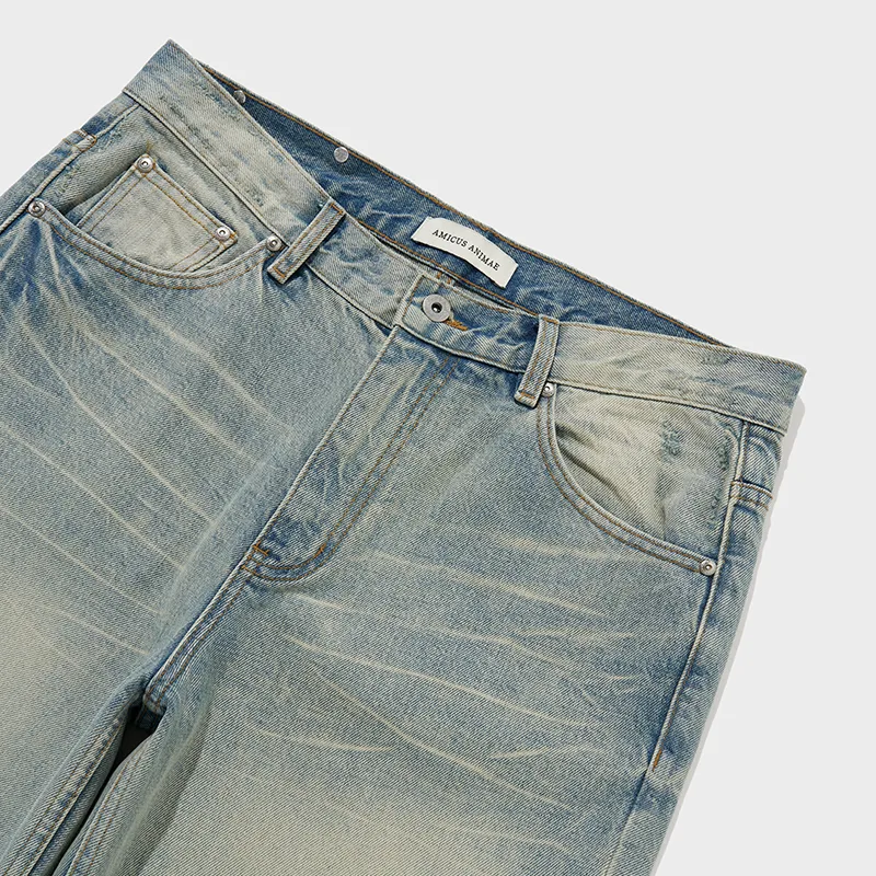 Flared Jeans in Vintage Blue