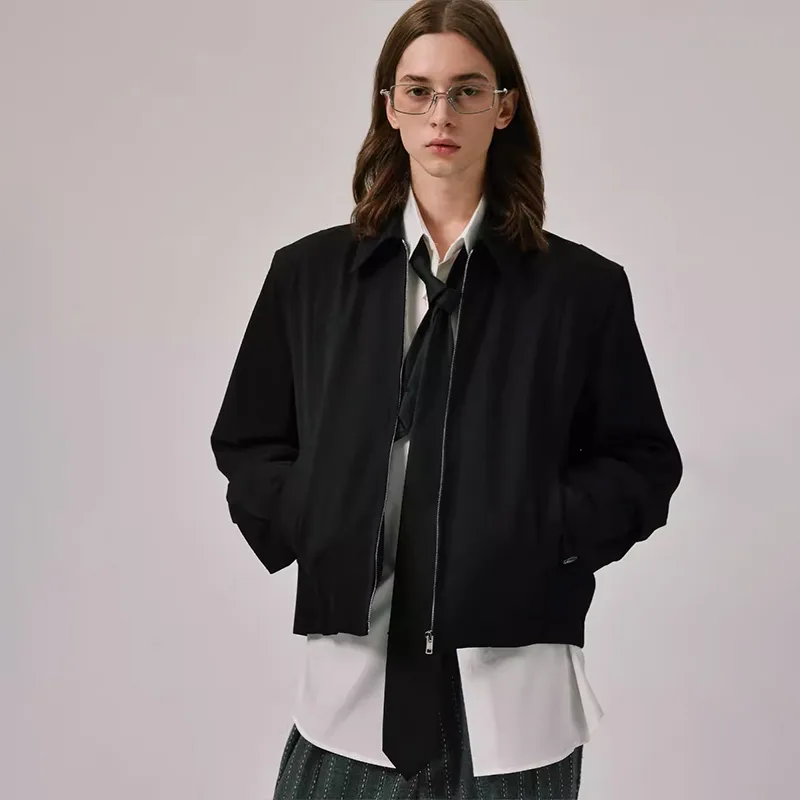Leaves Weaved Jacket in Black