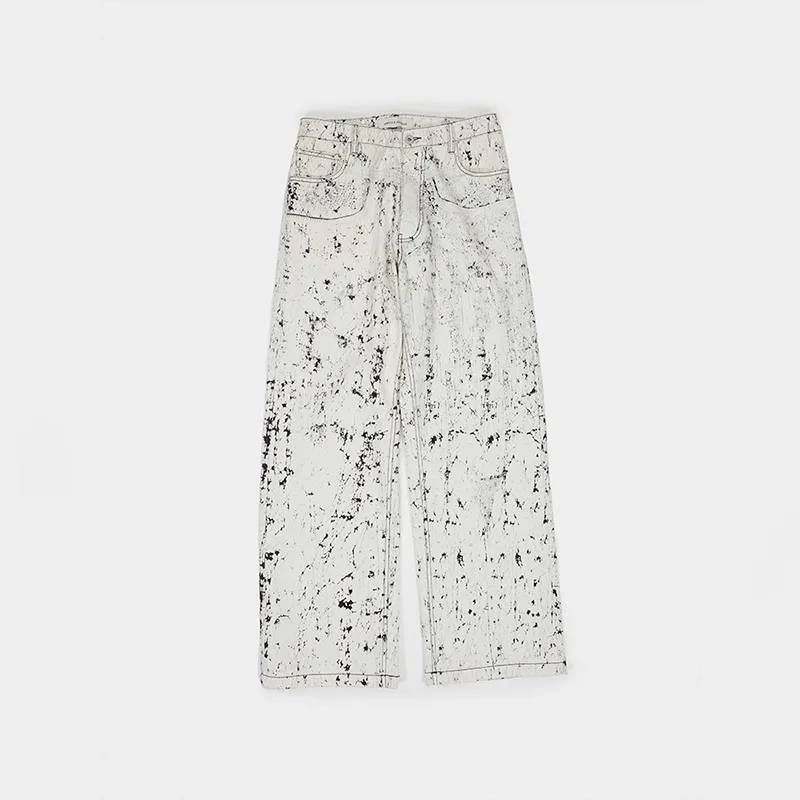 Straight-Leg Jeans in Digital Denim Print Type1